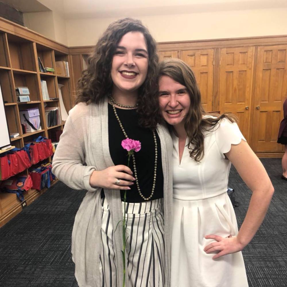 Meet your Posher, Maya